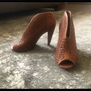 4” Vintage Women’s Whicker Heel